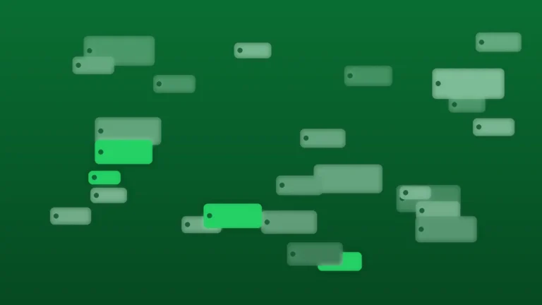 Etiquetas de precio abstractas sobre fondo verde